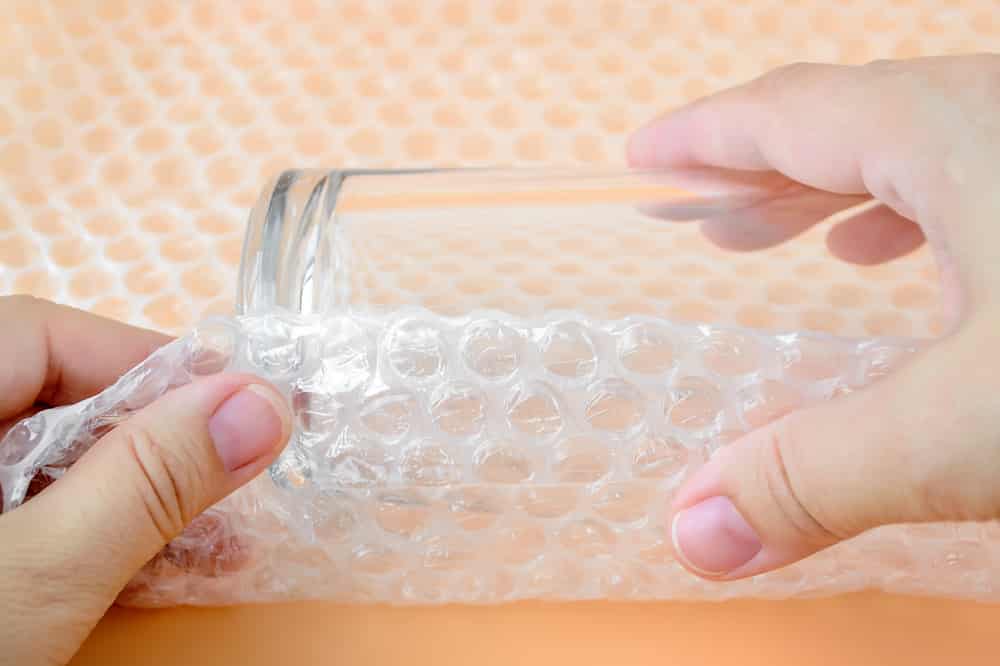5 Steps for Packing Glass in Bubble Wrap - The Packaging Company